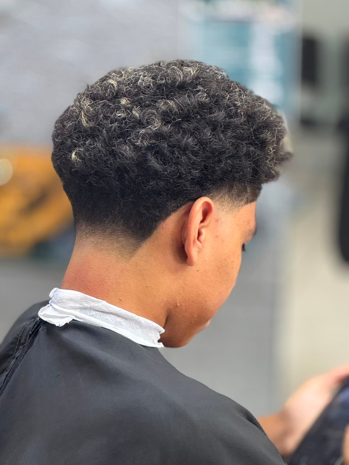 Skin fade — perfil